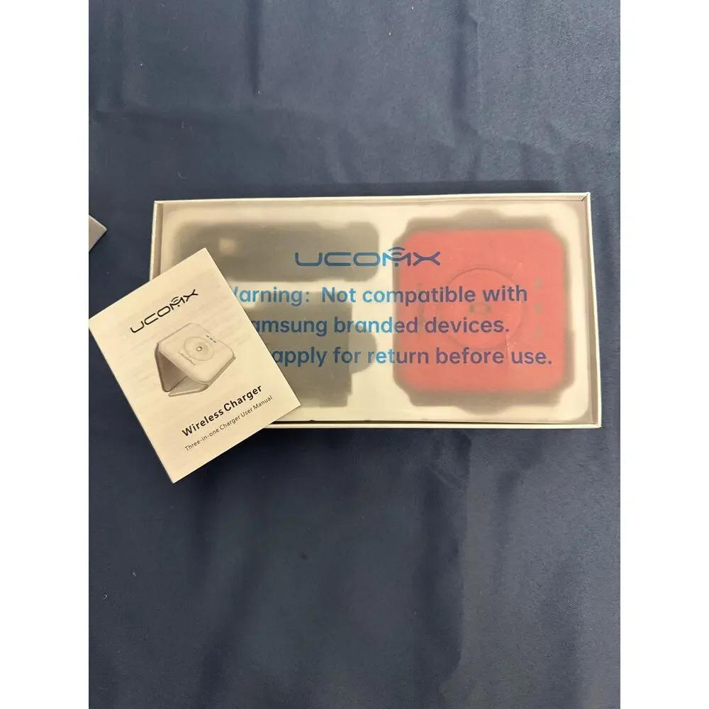 UCOMX 3‎ in 1 Portable Magnetic Wireless Charger Color Red NIB